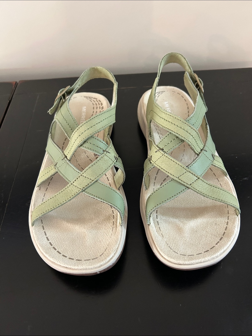 Merrell Light Green Cross-Strap Slingback Sandals - Women size 9